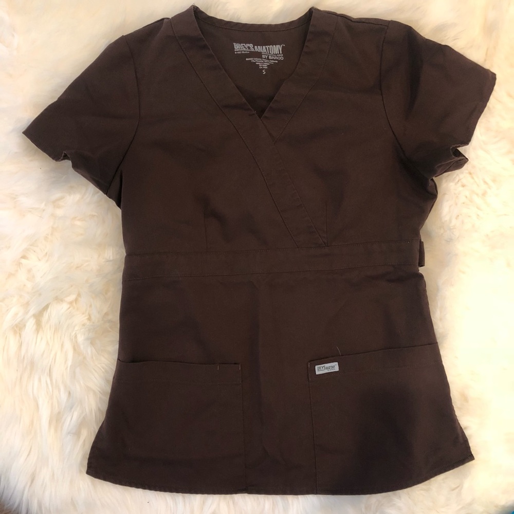 Grey’s Anatomy scrub top. Small. Brown
